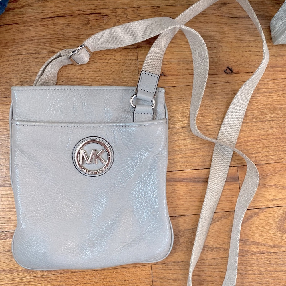 MK cross body purse